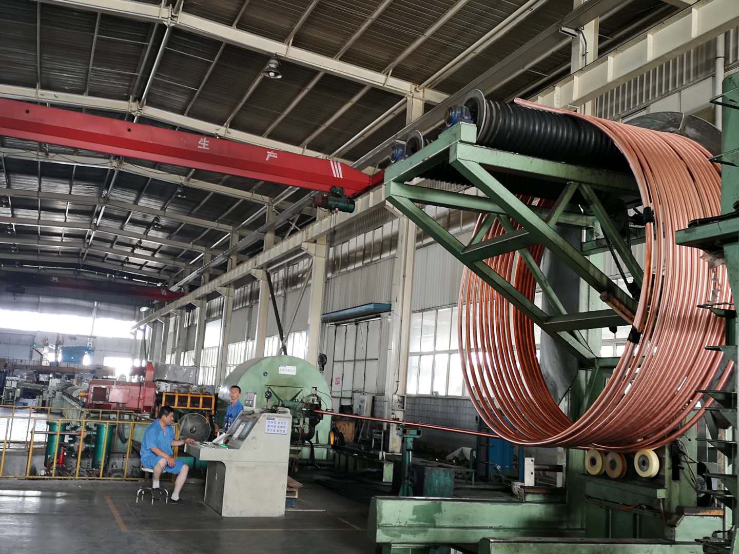 銅管生產(chǎn)現(xiàn)場(chǎng)-連鑄連軋機(jī)