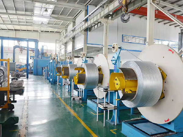 鋁管生產(chǎn)現(xiàn)場(chǎng)